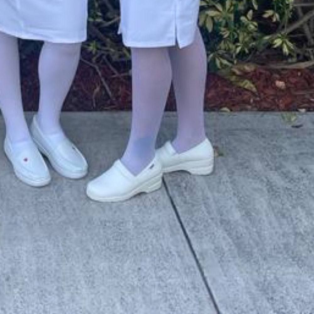 Nursing shoes